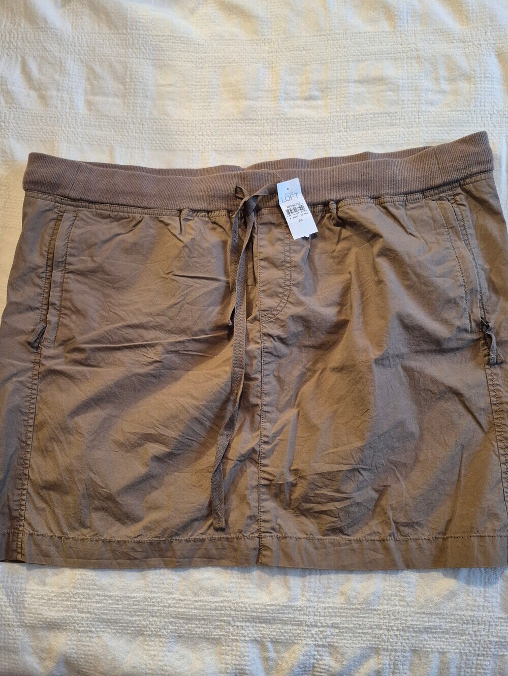 Loft womens XL light brown Taupe soft waisted skirt 2 zippered pockets, NWT